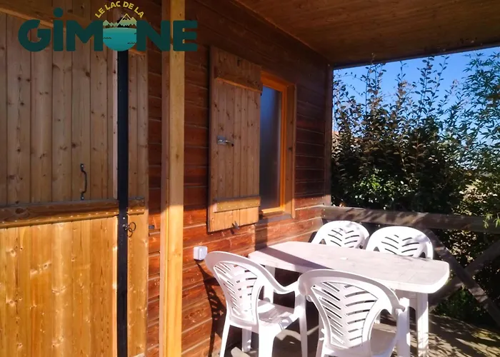 Les Chalets Du Lac De La Gimone